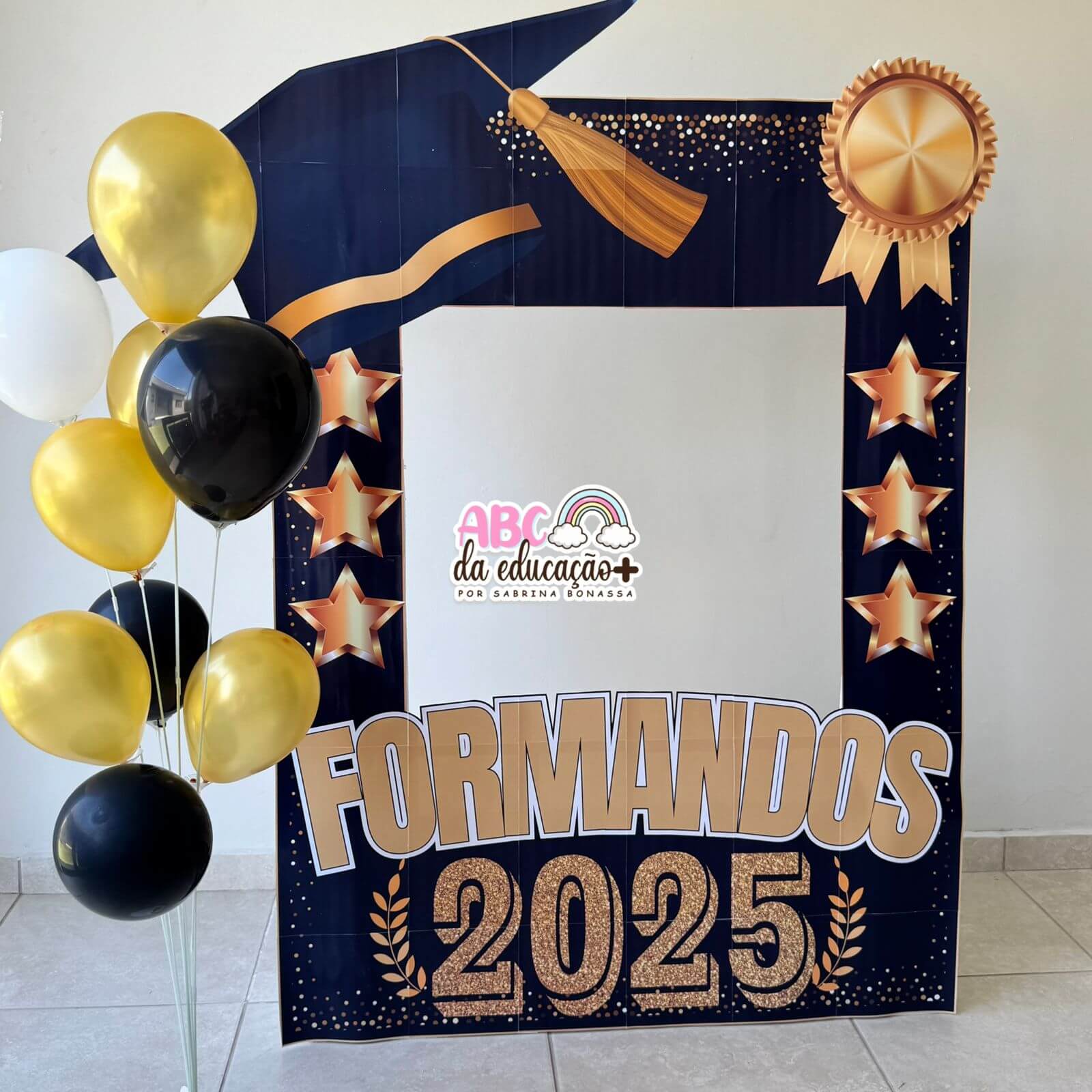 Moldura de Fotos Gigante – Infantil Preto e Dourado - Imagem 3