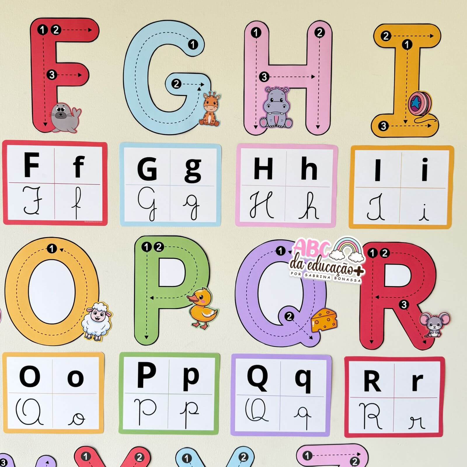 Alfabeto Tracejado de Parede Ilustrado - Imagem 4
