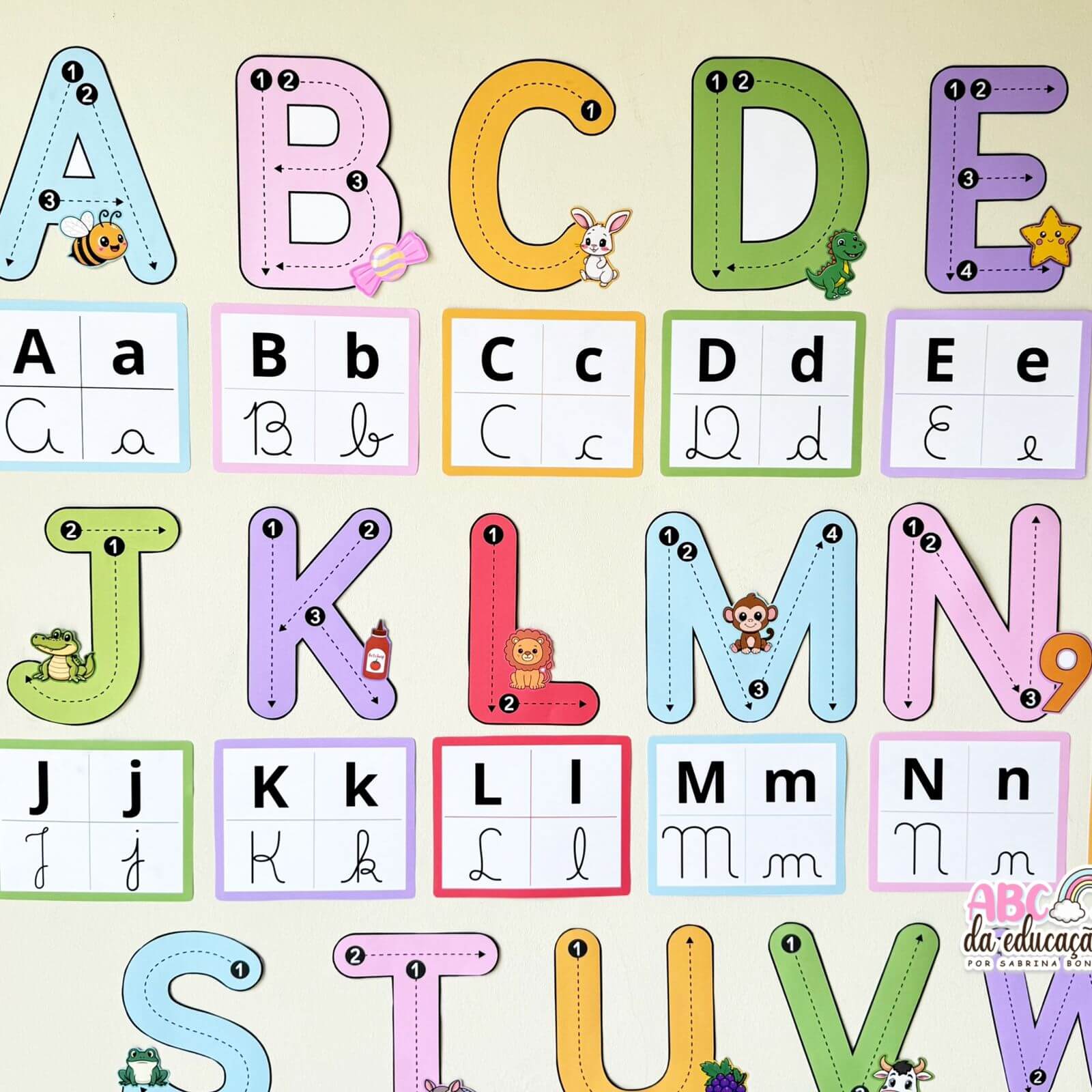 Alfabeto Tracejado de Parede Ilustrado - Imagem 3