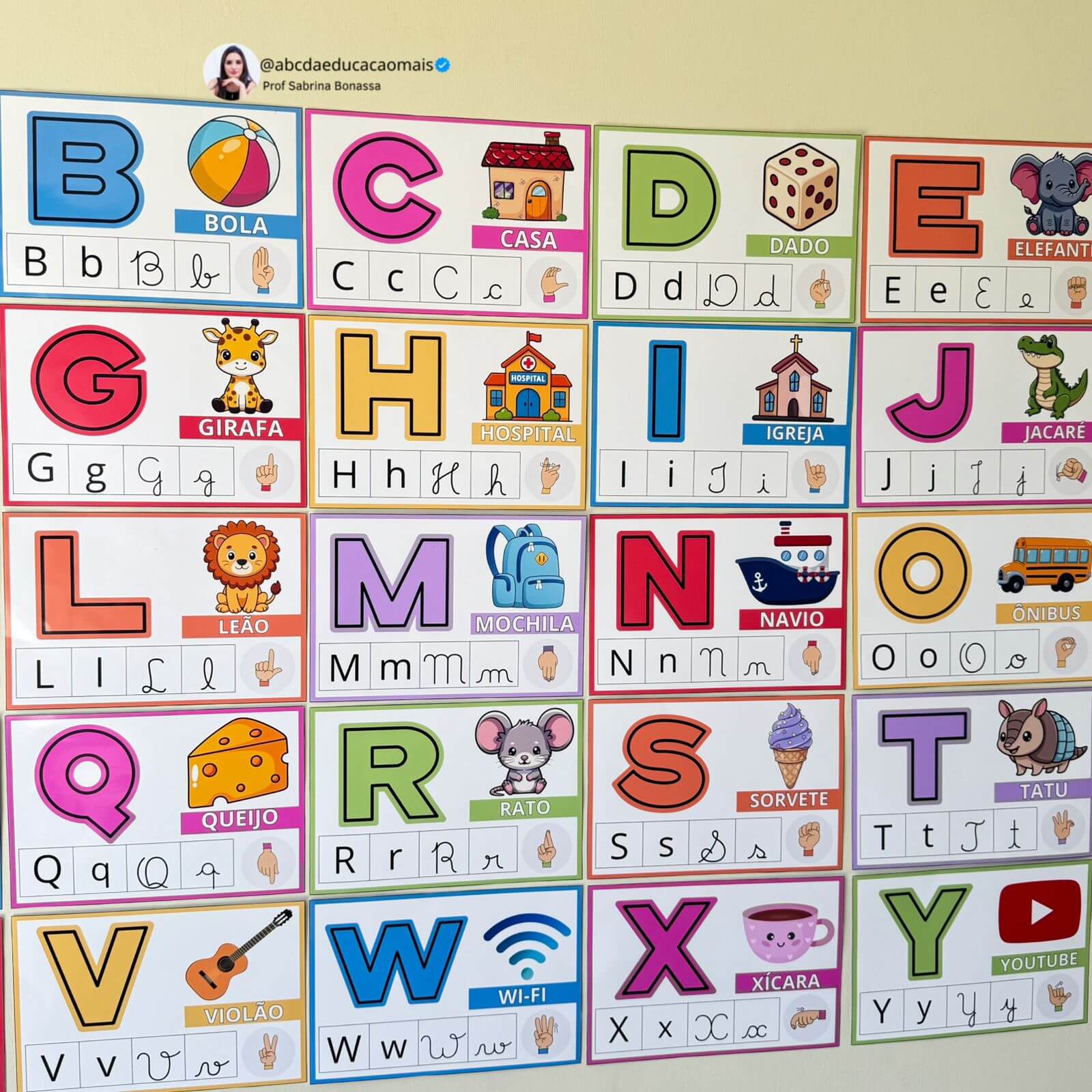 Alfabeto de Parede Inclusivo com Libras e os 4 Tipos de Letra - Imagem 7