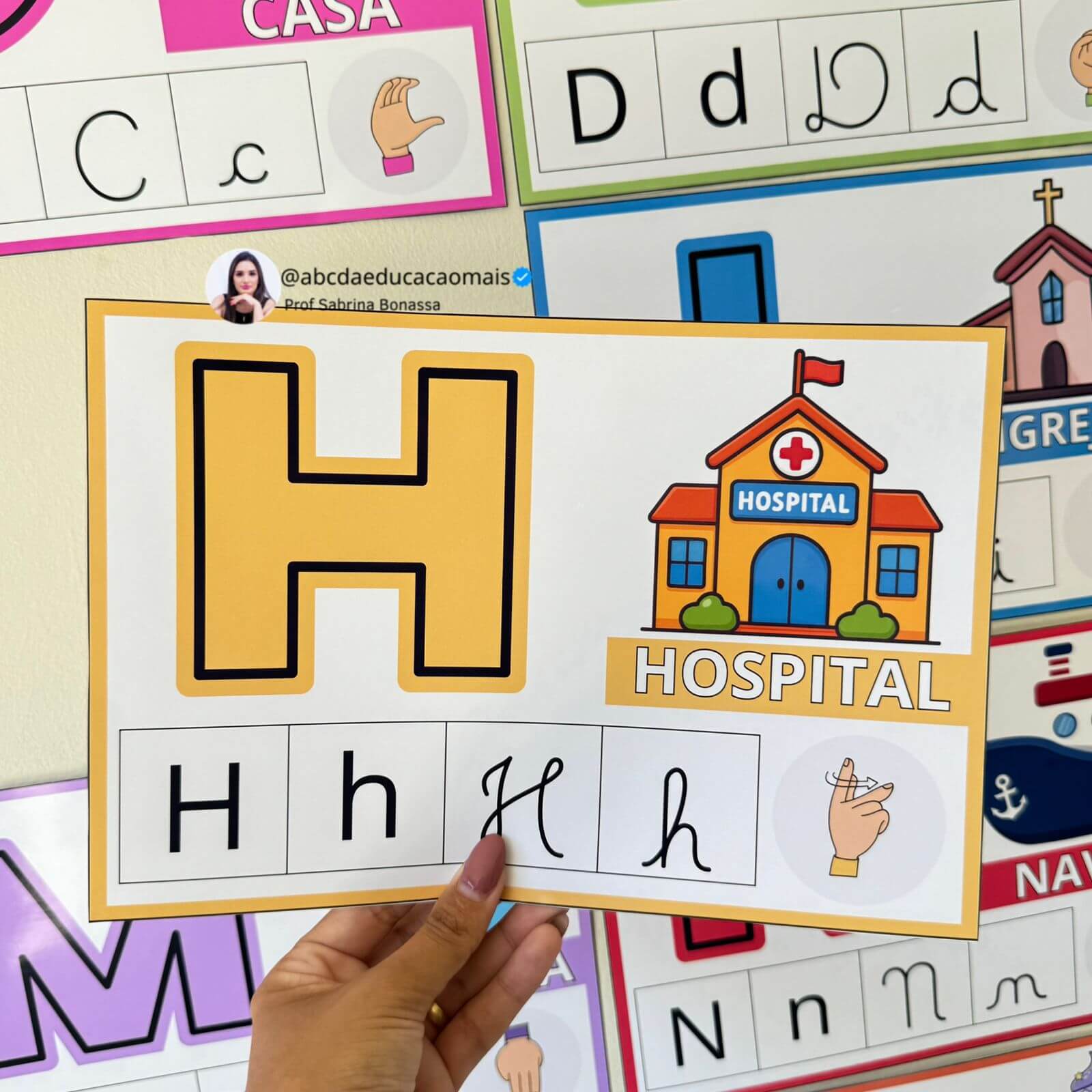 Alfabeto de Parede Inclusivo com Libras e os 4 Tipos de Letra - Imagem 4