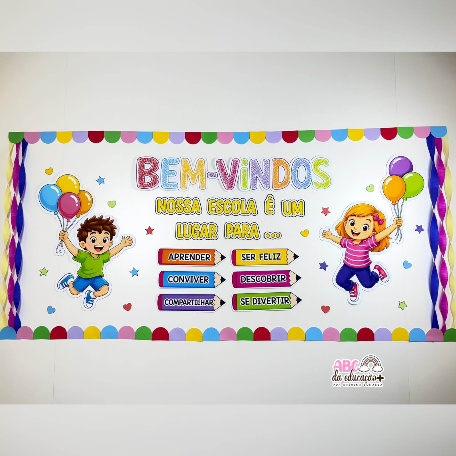 Painel Nossa Escola é um Lugar para... Volta às Aulas